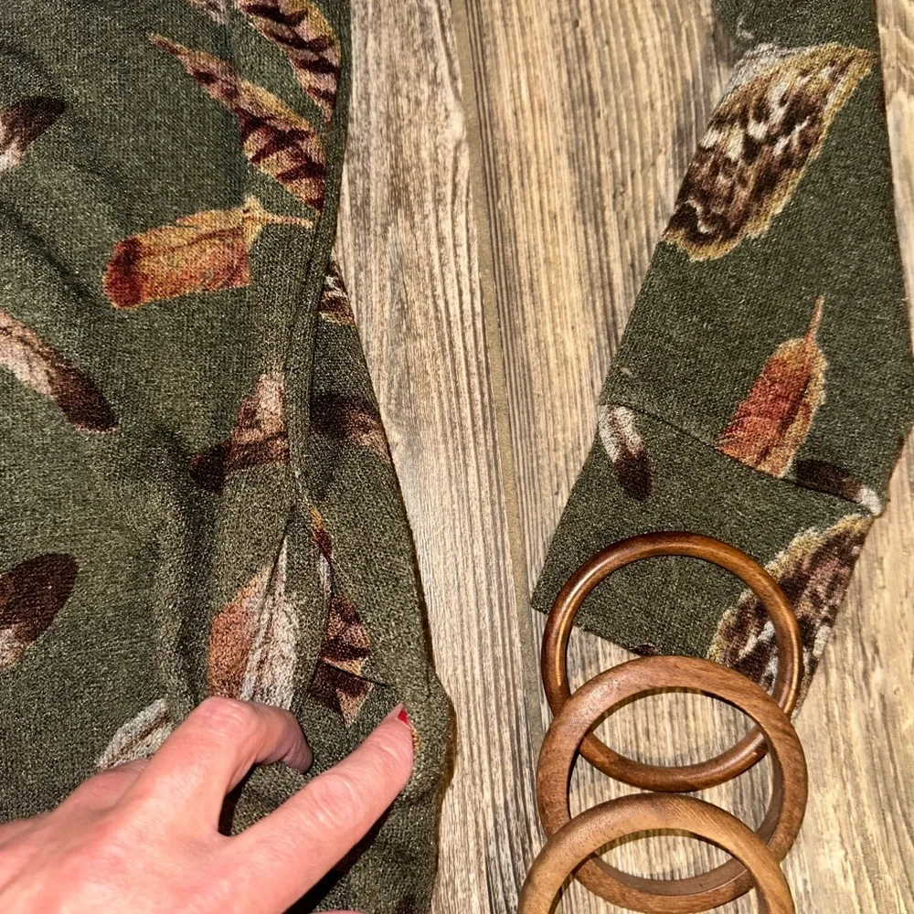 Bellamie Olive Feather Print V-Neck Sweater Dress Pockets Fall Boots Autumn - Picture 4 of 7